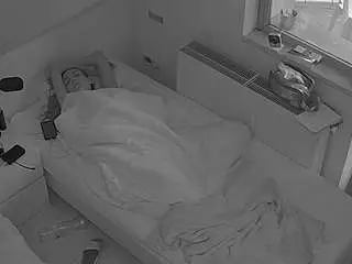 Voyeurcam-julmodels-bed-7  live sex cam