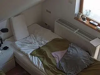 Voyeurcam-julmodels-bed-7  live sex cam