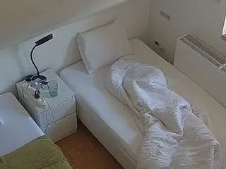 Voyeurcam-julmodels-bed-7  live sex cam
