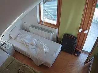 Voyeurcam-julmodels-bed-7  live sex cam