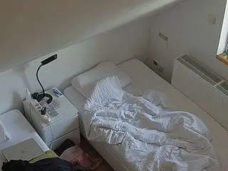 Voyeurcam-julmodels-bed-7  live sex cam