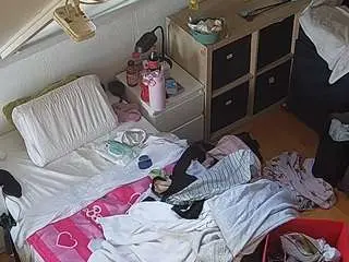 Voyeurcam-julmodels-bed-7  live sex cam