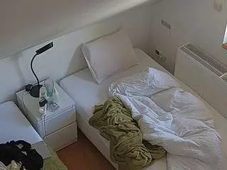 Voyeurcam-julmodels-bed-7  live sex cam