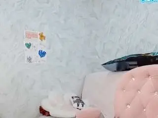 Yaelhuckaby  live sex cam