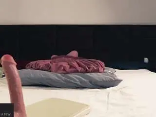 Aliyv  live sex cam
