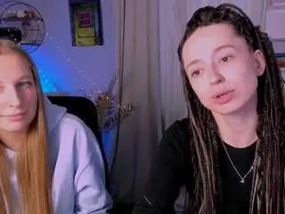 Bella-stormi1  live sex cam