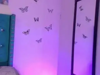 Lillypeach23  live sex cam