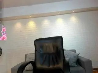 Venus-cooper  live sex cam