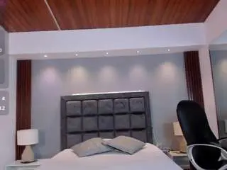 Venus-cooper  live sex cam