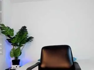 Venus-cooper  live sex cam