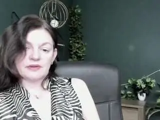 Viviankiss  live sex cam