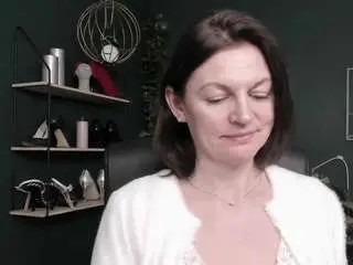 Viviankiss  live sex cam