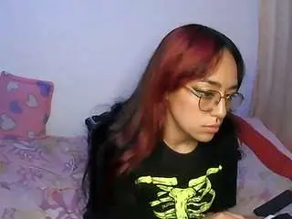 Bella-mc  live sex cam