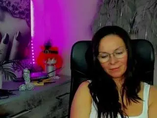 Glamhelen  live sex cam