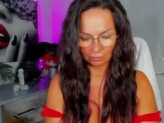 Glamhelen  live sex cam