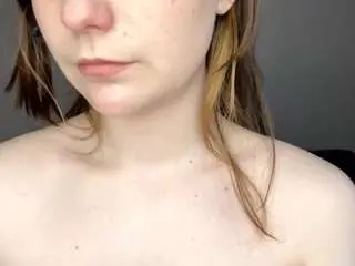 Julianahelms  live sex cam