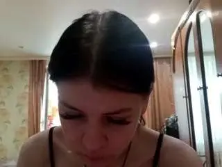 Louiehefner  live sex cam