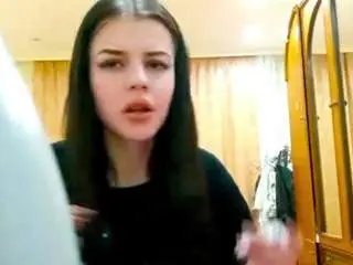 Louiehefner  live sex cam