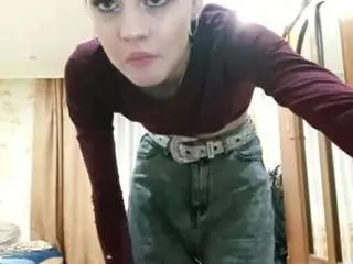 Louiehefner  live sex cam