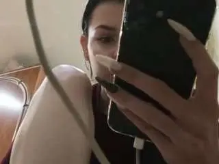 Louiehefner  live sex cam