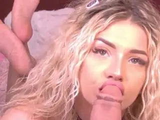 Maddisonblush  live sex cam