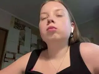 Mindiwinchell  live sex cam