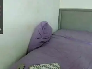 Snow-doll  live sex cam