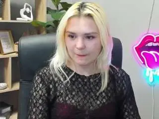 Sweetlilyxo  live sex cam