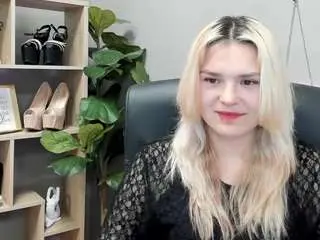Sweetlilyxo  live sex cam