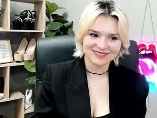 Sweetlilyxo  live sex cam