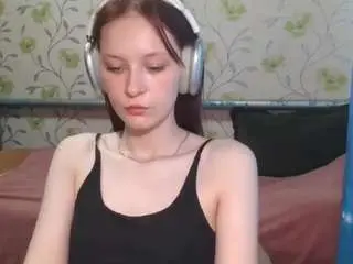 Adrienarend  live sex cam