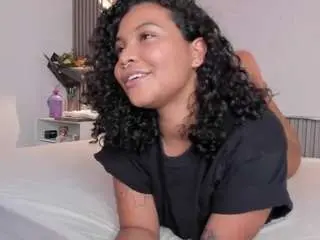 Amatista-lewis  live sex cam