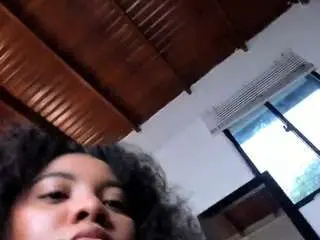 Amatista-lewis  live sex cam