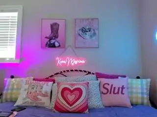Koramarina  live sex cam