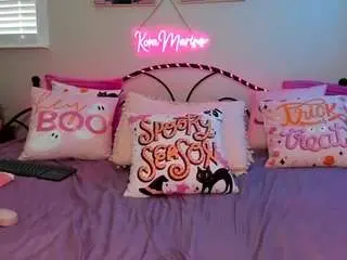 Koramarina  live sex cam