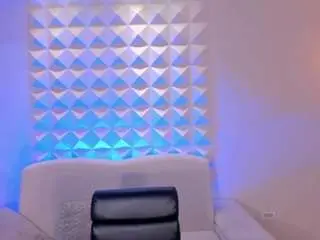 Candaserussell  live sex cam