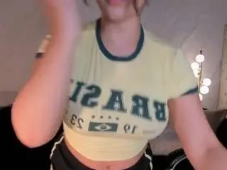Candaserussell  live sex cam