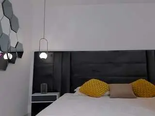 Rebeccahudson  live sex cam