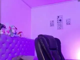 Amyy-adams  live sex cam