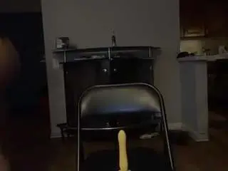Brownround1111  live sex cam