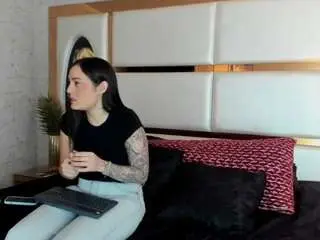 Celeste-starsss  live sex cam