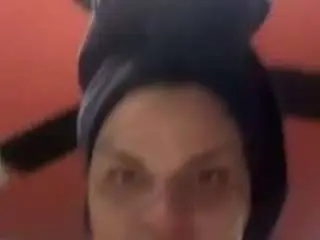 Hoodbrat  live sex cam