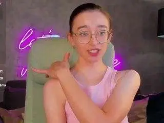 Lucy-green  live sex cam