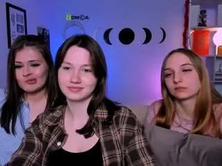 Sally-meow  live sex cam