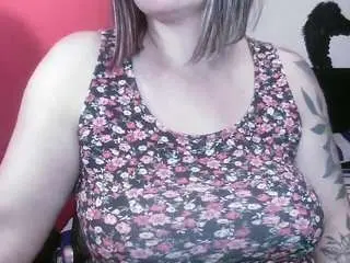 Yayita81  live sex cam