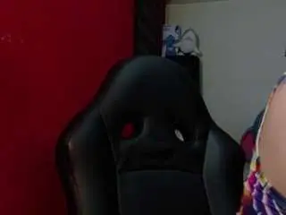 Yayita81  live sex cam