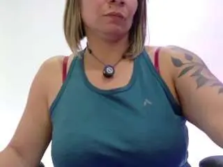 Yayita81  live sex cam