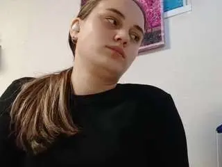 Charlinewehrman  live sex cam