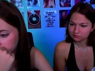 Chloe-ley1  live sex cam