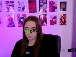 Chloe-ley1  live sex cam